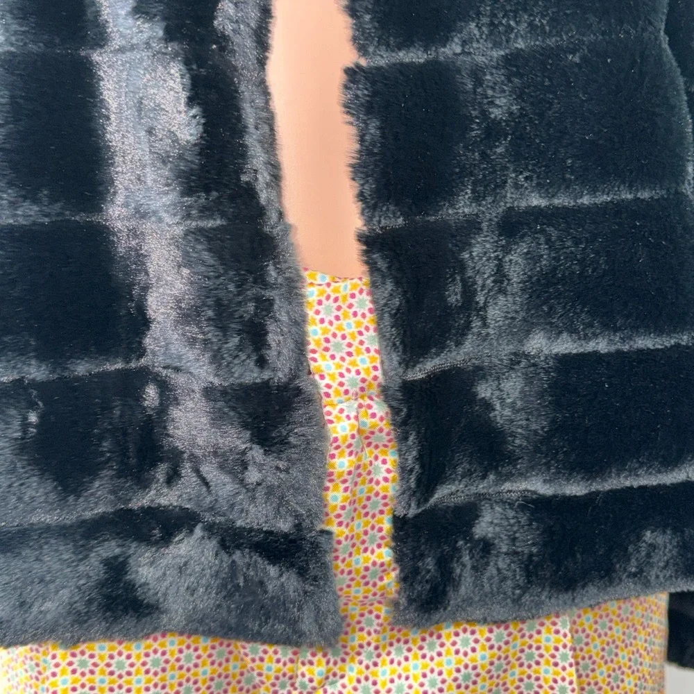 Black Faux Fur Cropped Large Jacket Mob Wife Goth Glam Aesthetic Luxury Baddie